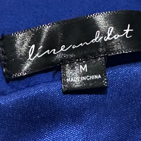 NWOT line and dot top - Picture 2 of 13